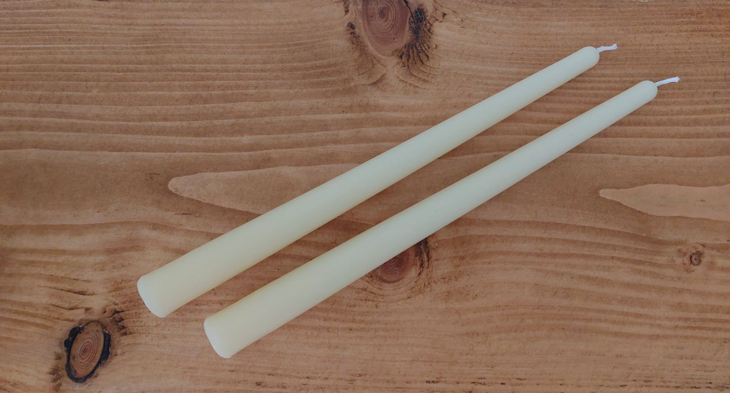 2× Dinner Taper Beeswax candles 25cmx2 cm
