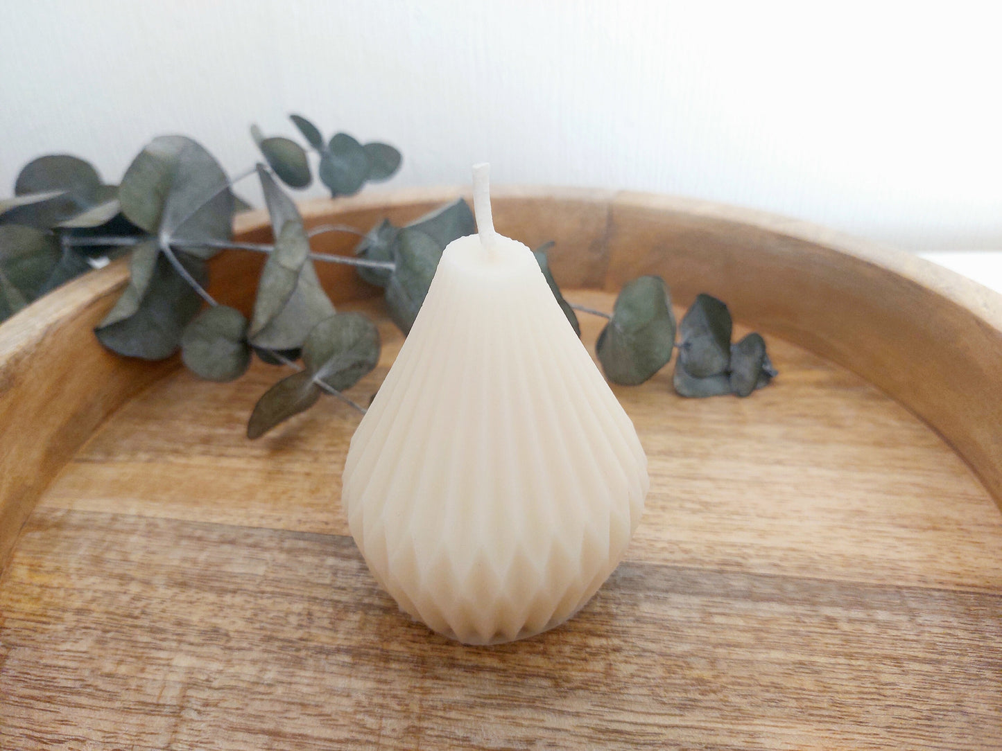 Beeswax Geometric Pear Drop candle