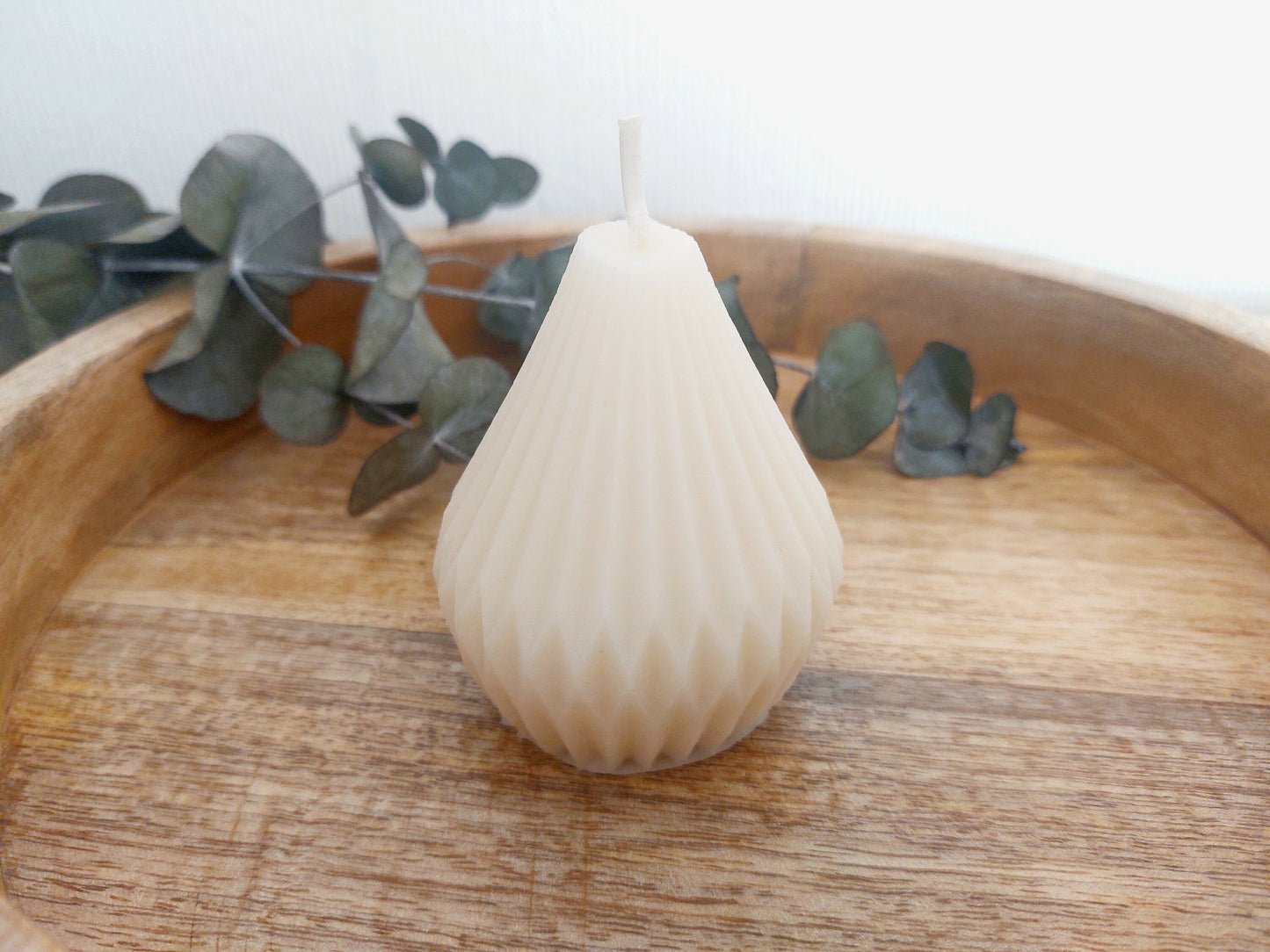 Beeswax Geometric Pear Drop candle