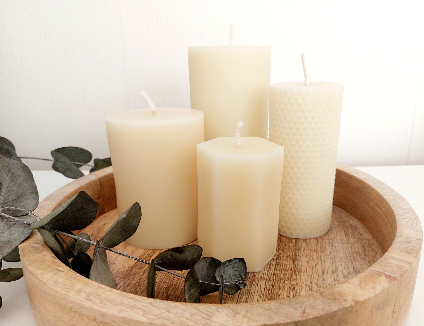 White beeswax pillar candles : Smooth pillar / Honeycomb /Hexagon /Large smooth pillar