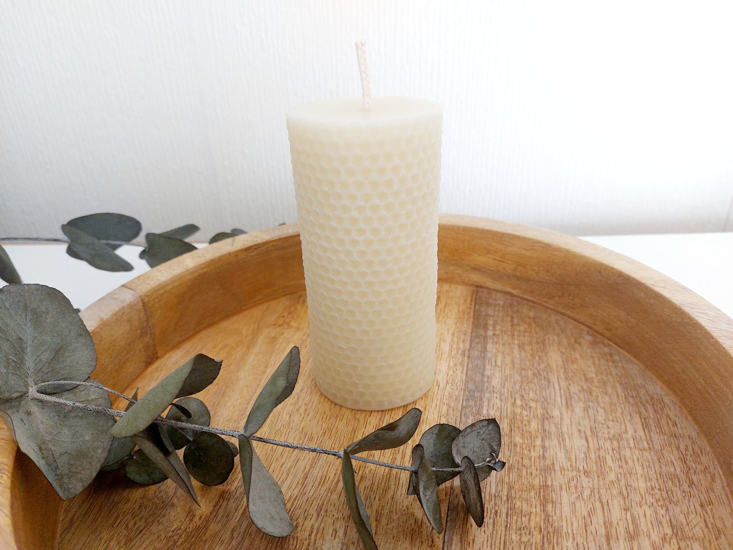 White beeswax pillar candles : Smooth pillar / Honeycomb /Hexagon /Large smooth pillar