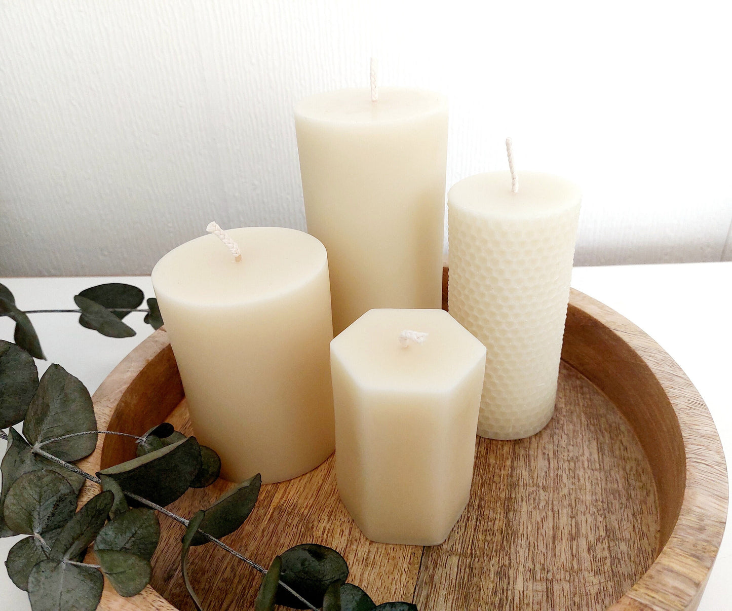 White beeswax pillar candles : Smooth pillar / Honeycomb /Hexagon /Large smooth pillar